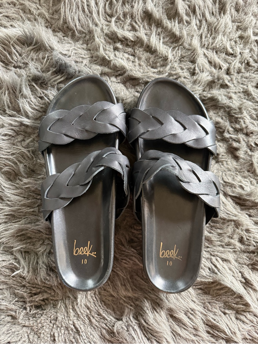 Beek Braided leather slides